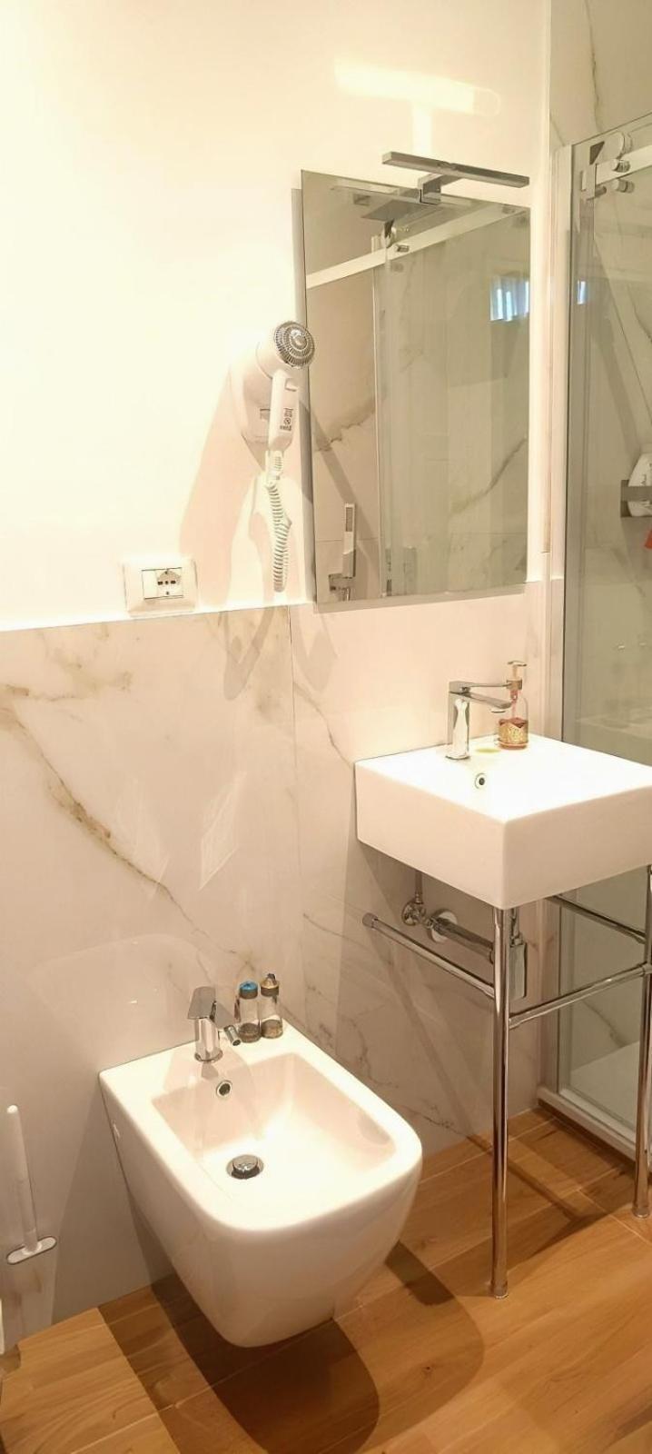 Keizna Rooms Cesena Bagian luar foto