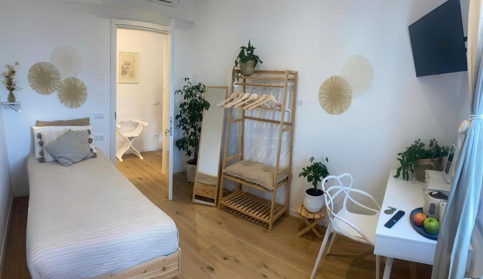 Keizna Rooms Cesena Bagian luar foto