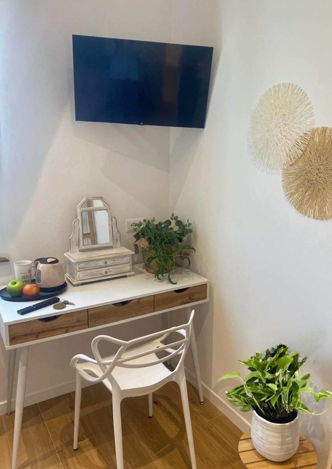 Keizna Rooms Cesena Bagian luar foto